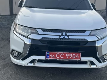 Авто Mitsubishi Outlander 2018 № 7630394