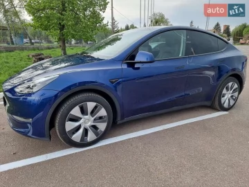 Авто Tesla Model Y 2024 № 7630416