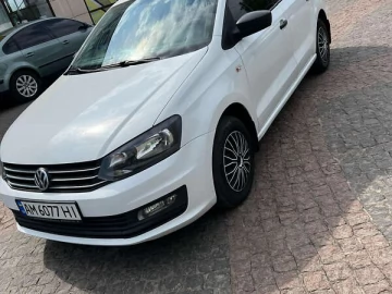 Авто Volkswagen Polo 2016 № 7630594