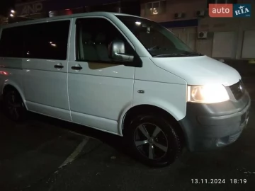 Авто Volkswagen Transporter 2008 № 7630669