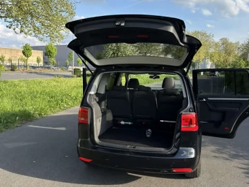 Авто Volkswagen Touran 2011 № 7630769