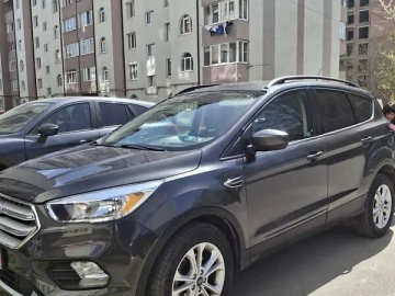 Авто Ford Escape 2018 № 7630785