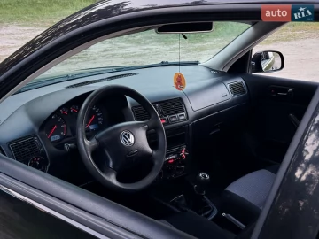 Авто Volkswagen Golf 2003 № 7630842
