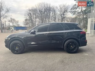 Авто Porsche Cayenne 2015 № 7631024