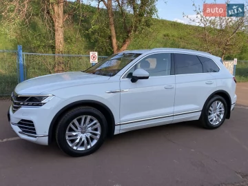 Авто Volkswagen Touareg 2019 № 7631212