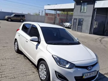 Авто Hyundai I20 2013 № 7631435
