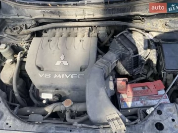 Авто Mitsubishi Outlander Xl 2008 № 7631464