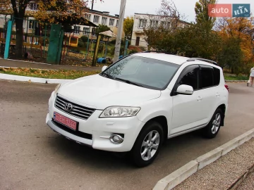 Авто Toyota Rav4 2010 № 7631475