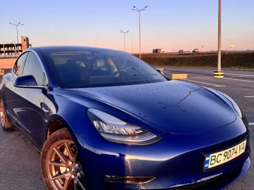 Авто Tesla Model 3 2020 № 7631646
