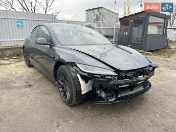 Авто Tesla Model 3 2024 № 7631658