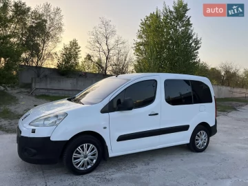Авто Peugeot Partner 2008 № 7631704