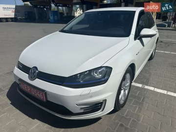 Авто Volkswagen E-Golf 2016 № 7631750