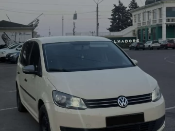 Авто Volkswagen Touran 2015 № 7631766