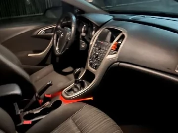 Авто Opel Astra 2010 № 7631908