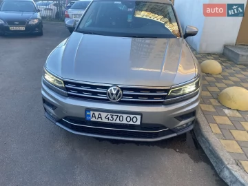 Авто Volkswagen Tiguan 2019 № 7632013
