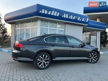 Авто Volkswagen Passat 2022 № 7632210