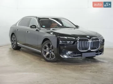 Авто BMW 7 Series 2023 № 7632503
