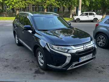 Авто Mitsubishi Outlander 2018 № 7633032
