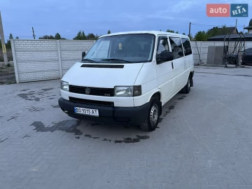 Авто Volkswagen Transporter 2000 № 7633180