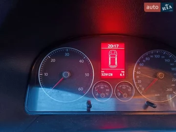 Авто Volkswagen Touran 2007 № 7633194