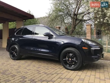 Авто Porsche Cayenne 2015 № 7633363