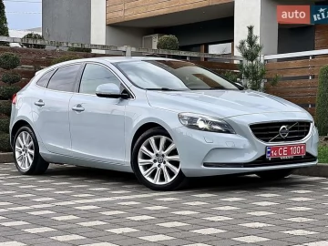 Авто Volvo V40 2014 № 7633456