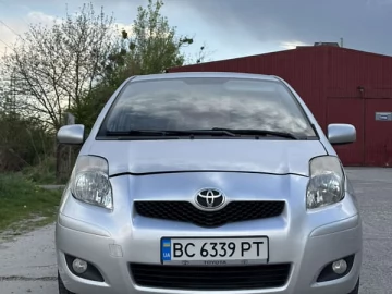 Авто Toyota Yaris 2010 № 7633512