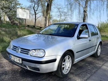 Авто Volkswagen Golf 2000 № 7633559