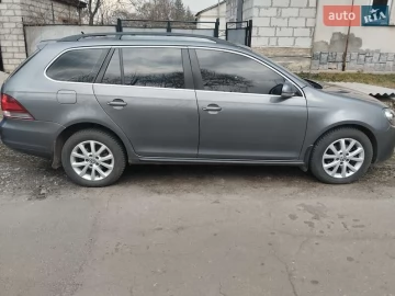 Авто Volkswagen Golf 2010 № 7633816