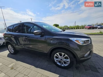 Авто Ford Escape 2019 № 7634186