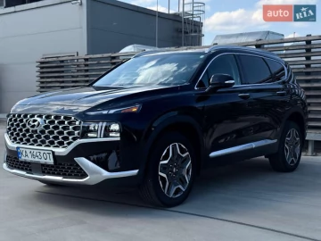 Авто Hyundai Santa Fe 2023 № 7634379