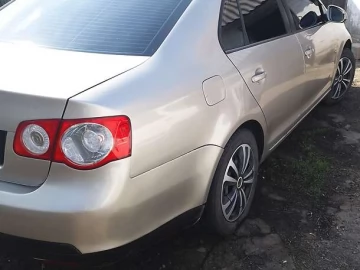 Авто Volkswagen Jetta 2005 № 7634600