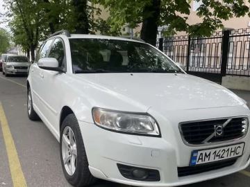 Авто Volvo V50 2008 № 7634772