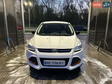 Авто Ford Escape 2015 № 7634843