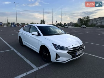 Авто Hyundai Elantra 2019 № 7634854