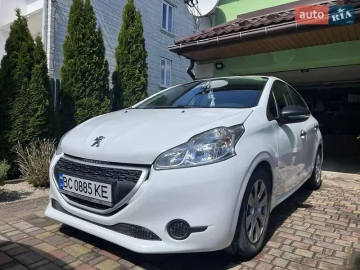 Авто Peugeot 208 2012 № 7635013