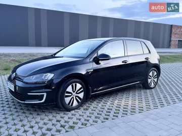 Авто Volkswagen E-Golf 2016 № 7635075