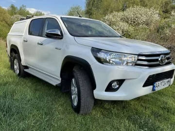Авто Toyota Hilux 2019 № 7635167