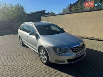 Авто Skoda Superb 2010 № 7635308