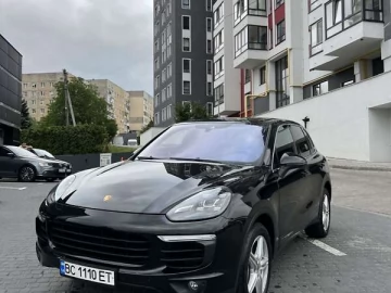 Авто Porsche Cayenne 2015 № 7635432