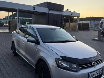 Авто Volkswagen Polo 2011 № 7635549