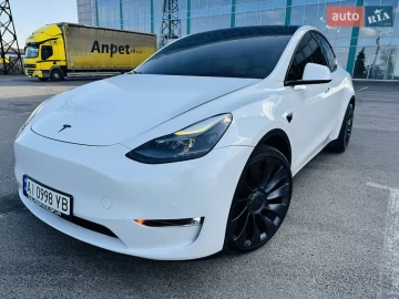 Авто Tesla Model Y 2021 № 7635694