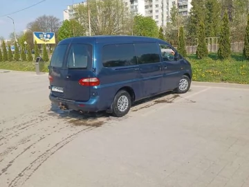 Авто Hyundai H 200 2000 № 7635757