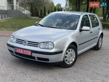 Авто Volkswagen Golf 2000 № 7635766