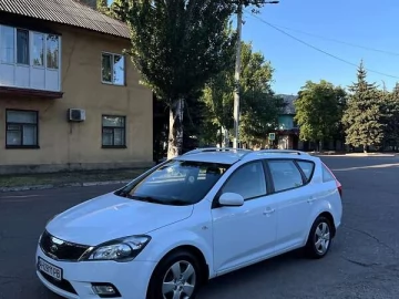 Авто KIA Ceed 2010 № 7635826