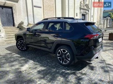 Авто Toyota Rav4 2019 № 7635991