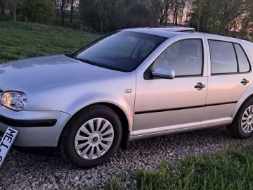 Авто Volkswagen Golf 2002 № 7636000