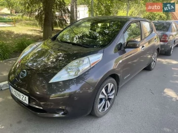 Авто Nissan Leaf 2015 № 7636019