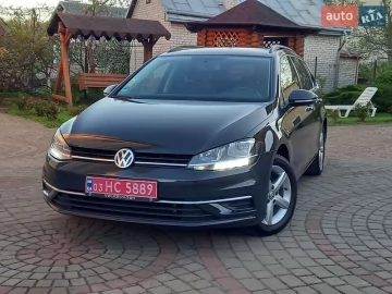 Авто Volkswagen Golf 2019 № 7636197