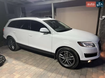 Авто Audi Q7 2010 № 7636202